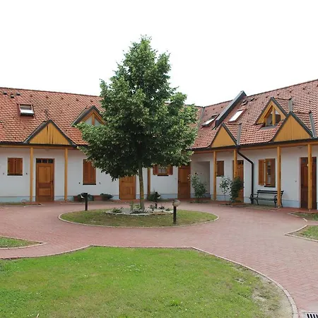 Apartma Trobentica 15 *