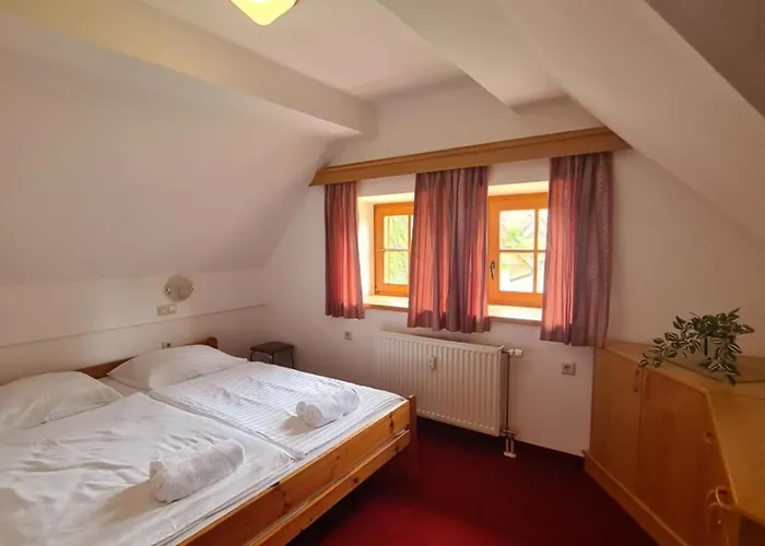 Apartma Trobentica 15 شقة